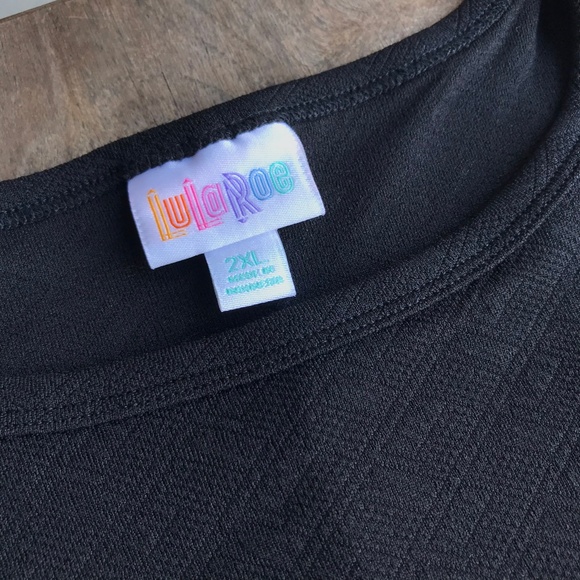 LuLaRoe Solid Black Carly Dress Hi Low Textured 2X - Picture 6 of 7